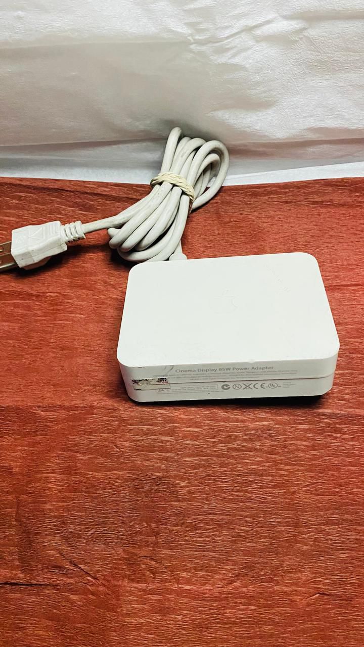 Cargador de voltaje cinema display